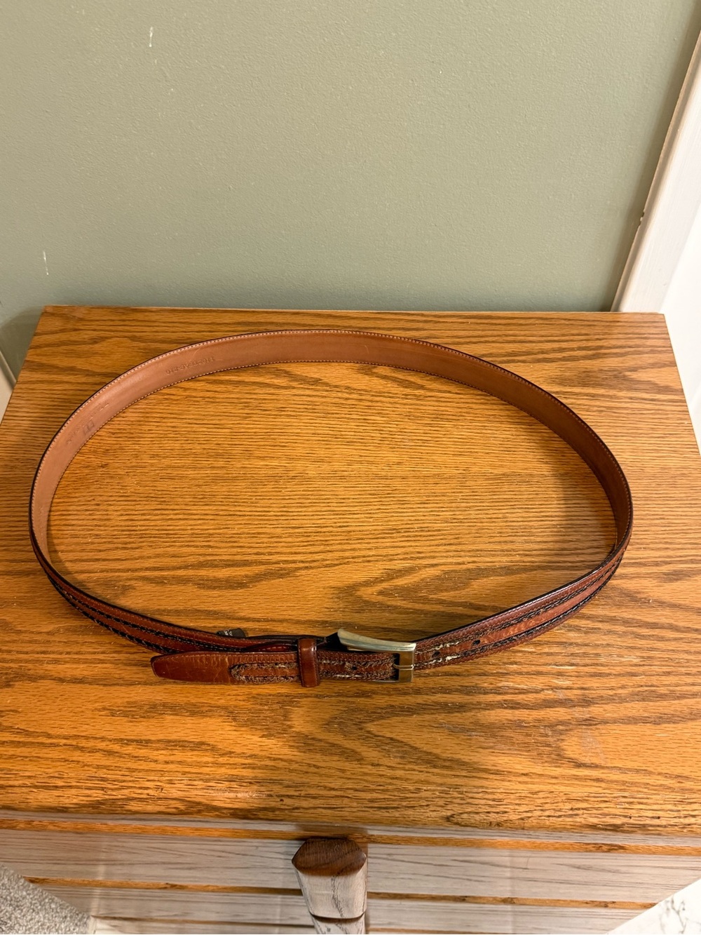 Trafalgar Terrence Genuine  Leather Mens Belt Size 42 Brown